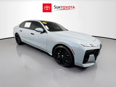 Used 2024 BMW 760i xDrive w/ Premium Package 2 AWD/4WD image 1