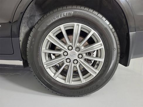 Used 2019 Cadillac XT5 Luxury image 10