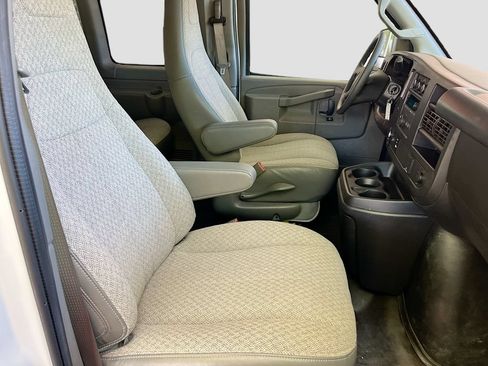 Used 2022 Chevrolet Express 2500 LS w/ Driver Convenience Package RWD image 25