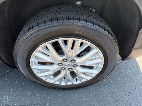 Used 2024 GMC Acadia Elevation w/ LPO, Floor Liner Package FWD image 9