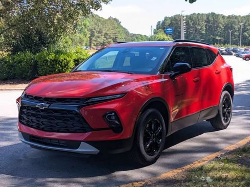 New 2026 Chevrolet Blazer LT w/ Convenience Package FWD image 5