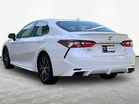 Certified 2022 Toyota Camry SE FWD image 12
