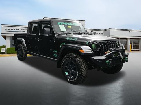 Used 2023 Jeep Gladiator Sport AWD/4WD image 7