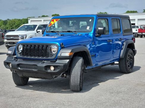 Used 2024 Jeep Wrangler Sport AWD/4WD image 3