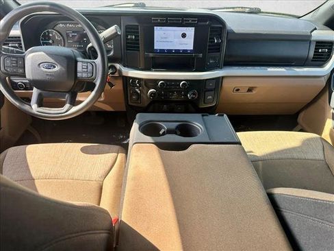 Used 2024 Ford F250 XLT image 11