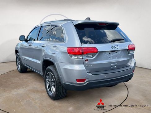 Used 2019 Jeep Grand Cherokee Laredo w/ Laredo X Package AWD/4WD image 5