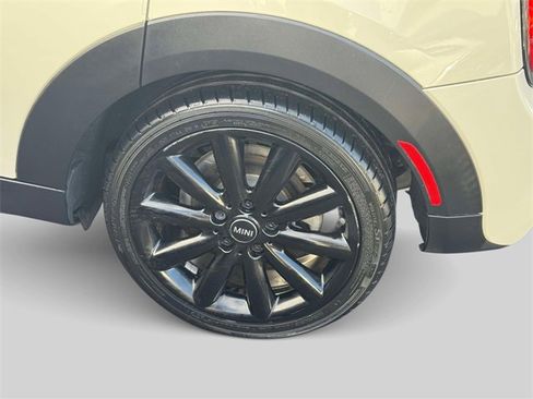 Used 2020 MINI Cooper S w/ Premium Package image 11