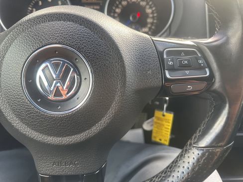 Used 2013 Volkswagen Golf R 4-Door AWD/4WD image 23