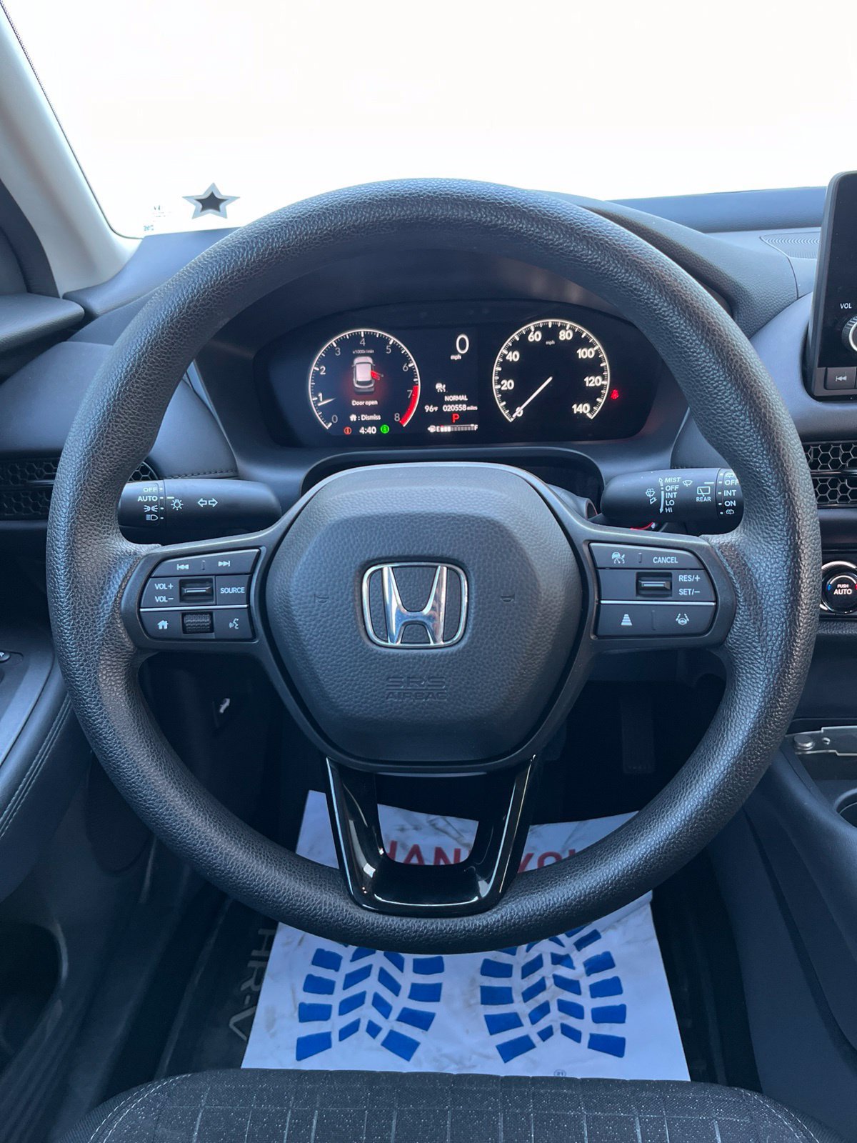 Used 2025 Honda HR-V LX image 19
