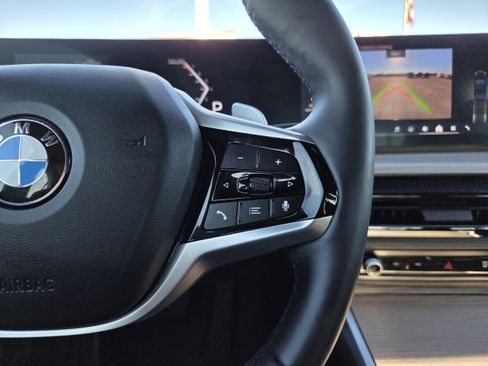 Used 2025 BMW 330i image 38