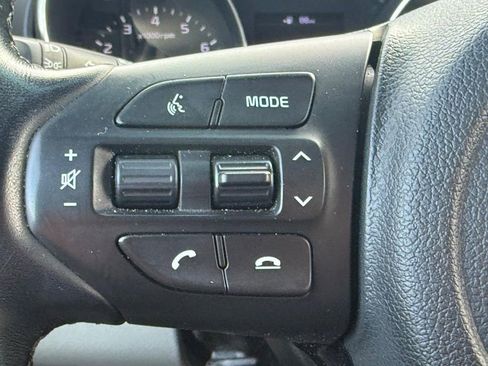 Used 2020 Kia Sedona EX image 14