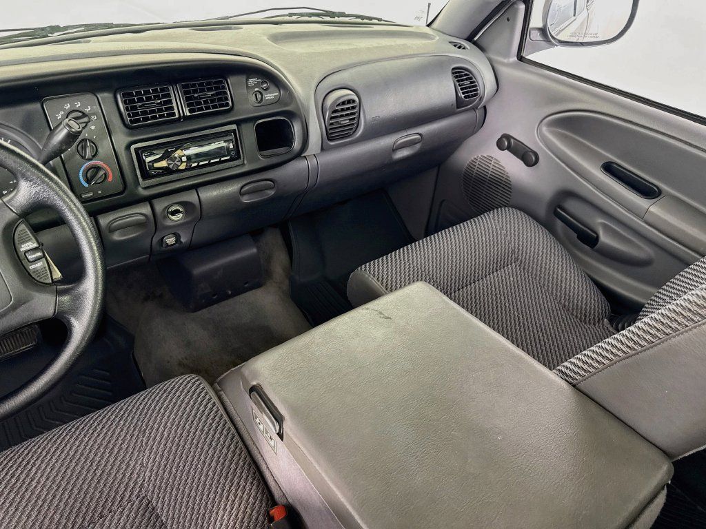 Used 2001 Dodge Ram 1500 Truck 2WD Quad Cab image 23