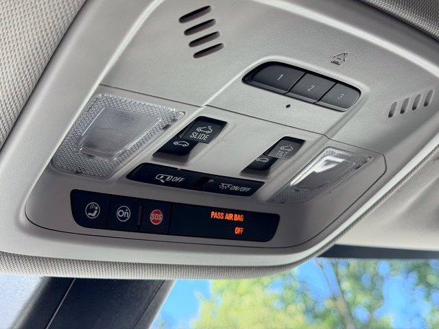 Used 2018 Chevrolet Traverse Premier AWD/4WD image 18