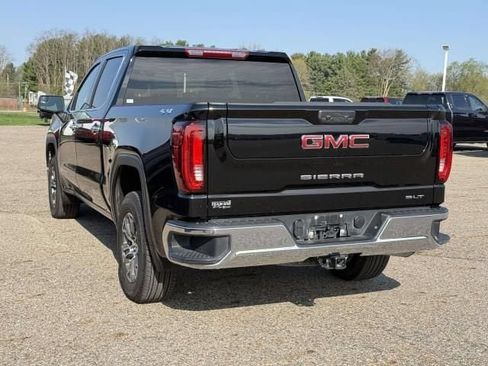Used 2026 GMC Sierra 1500 SLT AWD/4WD image 6