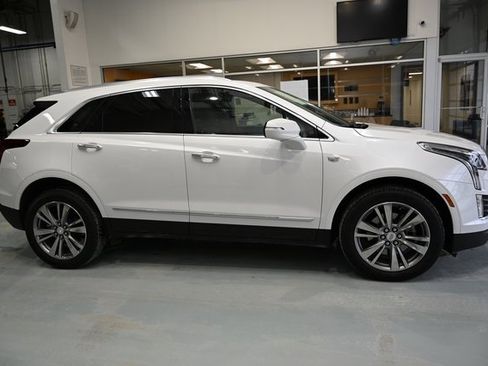 Used 2025 Cadillac XT5 Premium Luxury image 6
