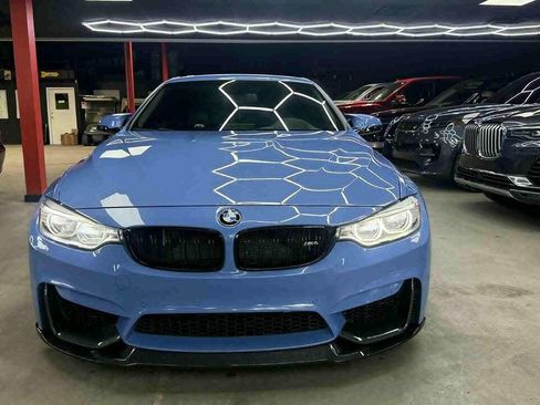 Used 2016 BMW M4 Convertible RWD image 2