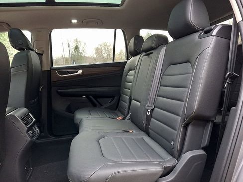 New 2026 Volkswagen Atlas SEL image 6