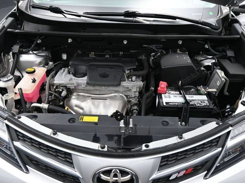 Used 2013 Toyota RAV4 XLE FWD image 28