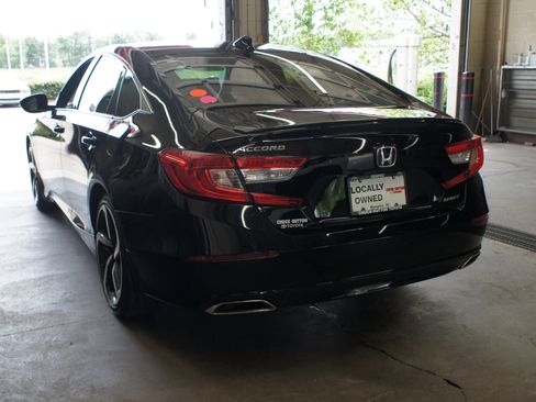 Used 2019 Honda Accord Sport image 6