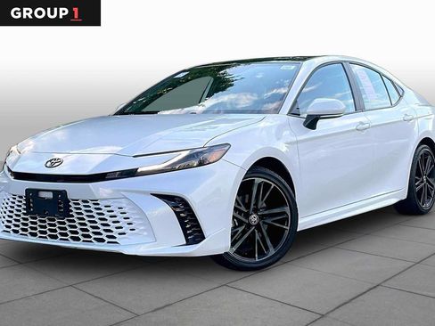 Used 2026 Toyota Camry XSE AWD/4WD image 1