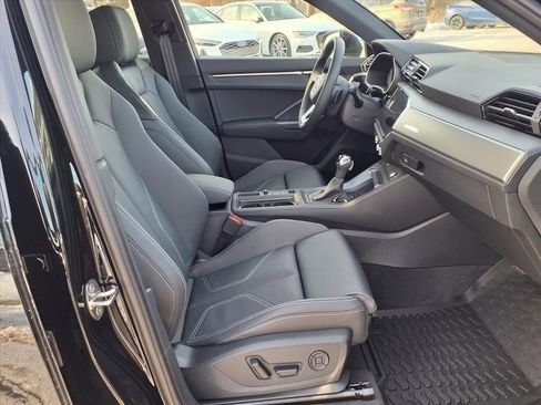 Used 2025 Audi Q3 2.0T Premium w/ Convenience Package image 29