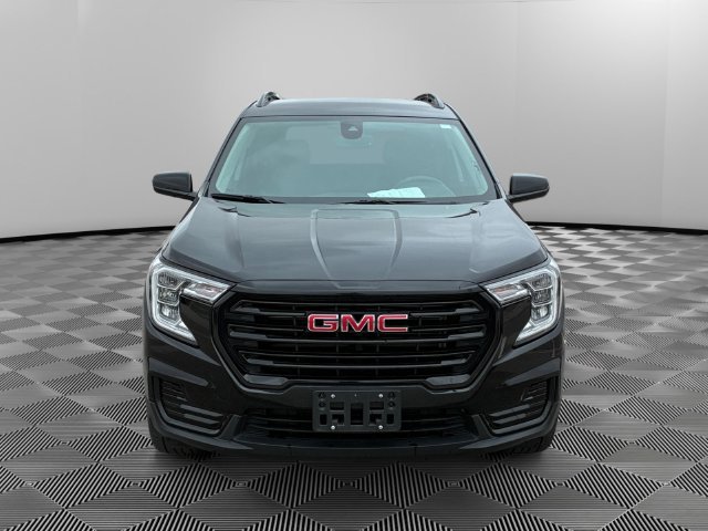 Used 2024 GMC Terrain SLE w/ Driver Convenience Package AWD/4WD image 8