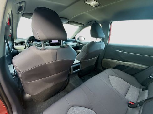 Used 2023 Toyota Camry LE image 21