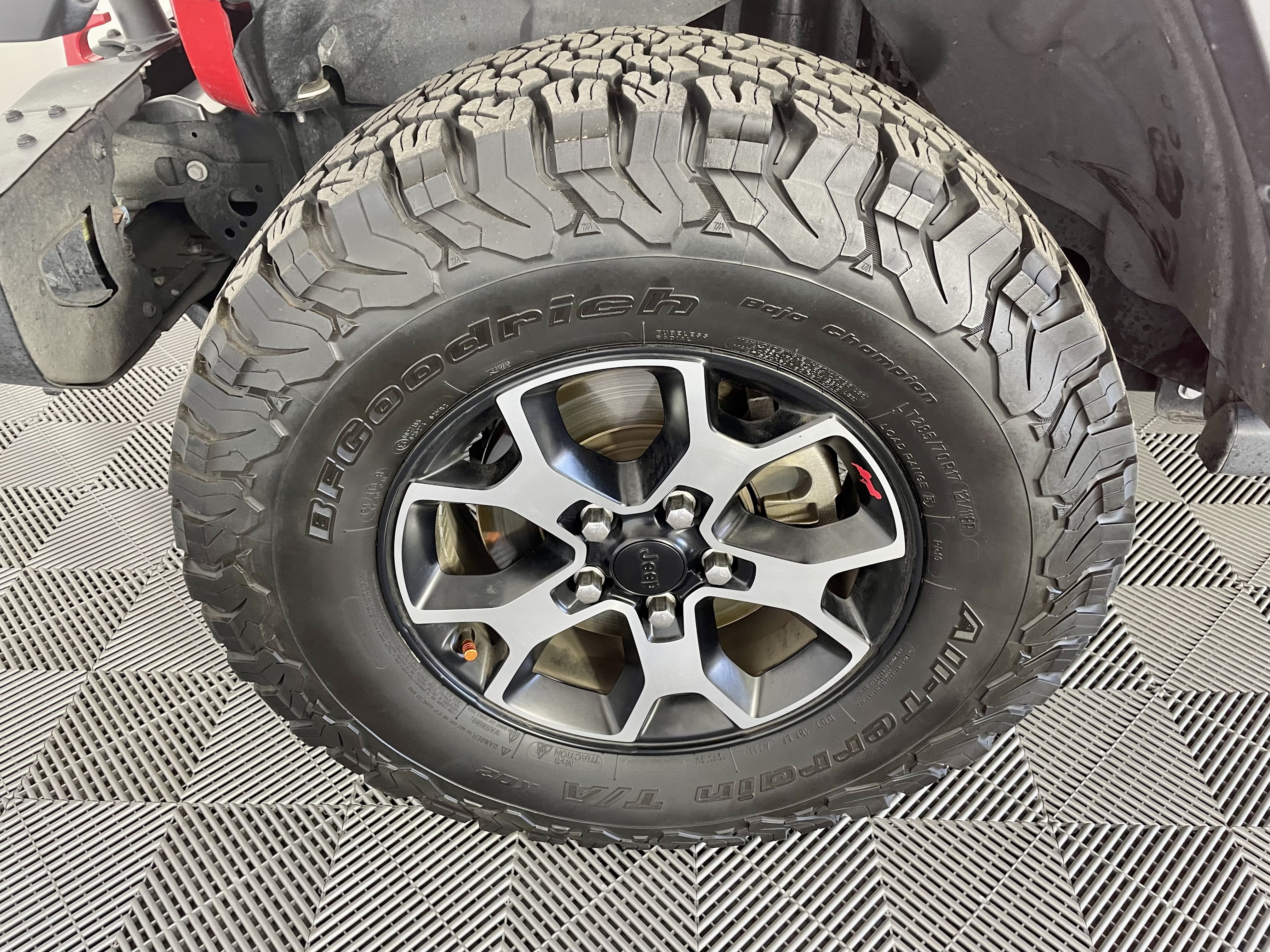 Used 2021 Jeep Wrangler Unlimited Rubicon AWD/4WD image 8