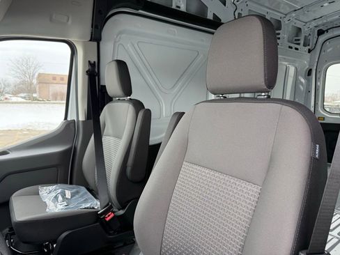 New 2026 Ford Transit 250 148 High Roof RWD image 3
