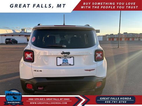 Used 2017 Jeep Renegade Trailhawk image 6