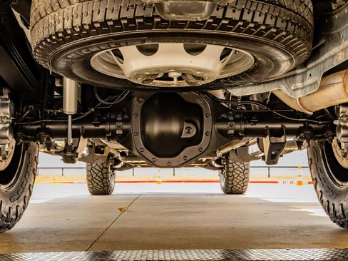 Used 2024 GMC Sierra 3500 SLT w/ SLT Premium Package image 16