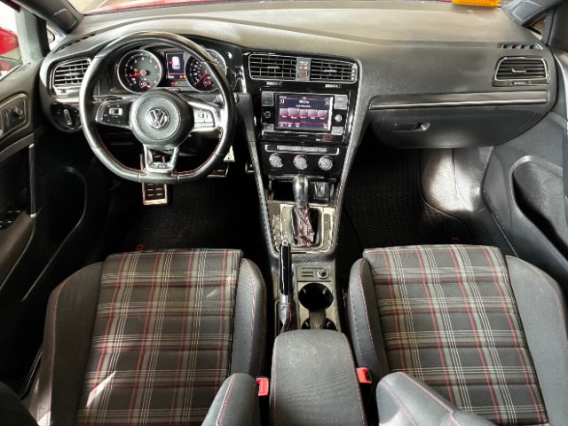Used 2018 Volkswagen GTI S FWD image 3