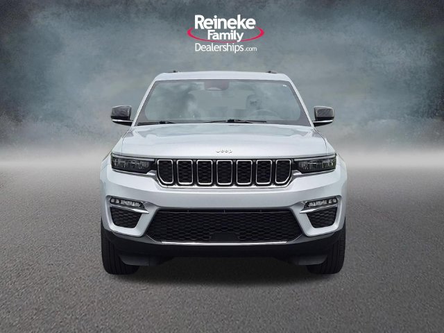 Used 2024 Jeep Grand Cherokee Limited AWD/4WD image 2