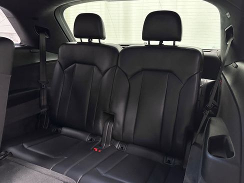 Used 2023 Audi SQ7 Prestige w/ Sport Package image 17