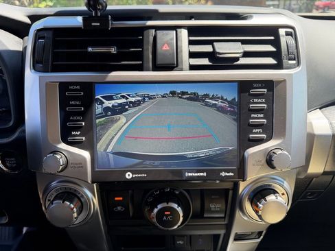 Used 2022 Toyota 4Runner SR5 AWD/4WD image 22