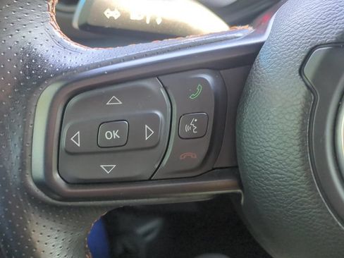 Used 2024 Jeep Gladiator Mojave w/ Safety Group AWD/4WD image 17