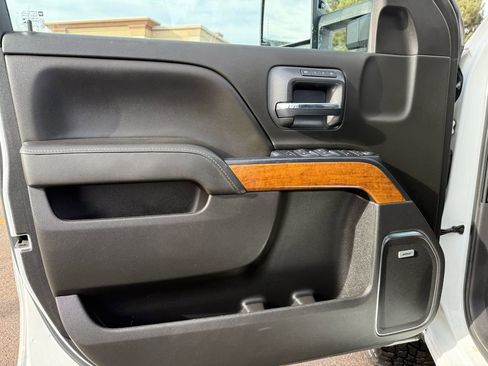 Used 2019 Chevrolet Silverado 3500 High Country w/ Duramax Plus Package image 15