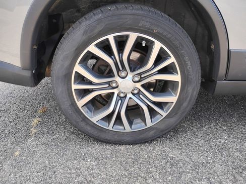 Used 2017 Mitsubishi Outlander ES AWD/4WD image 26