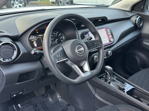 Certified 2024 Nissan Kicks SV image 34