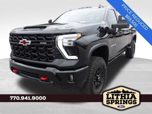 Used 2024 Chevrolet Silverado 2500 ZR2 w/ Technology Package image 3