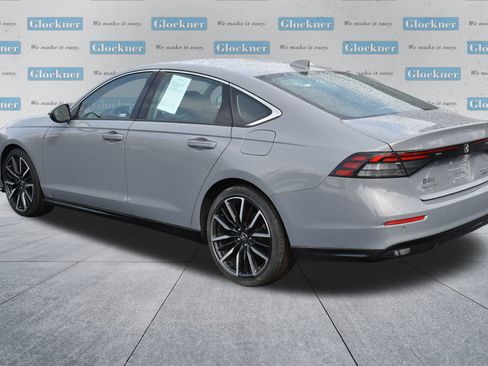 Used 2023 Honda Accord Touring image 8