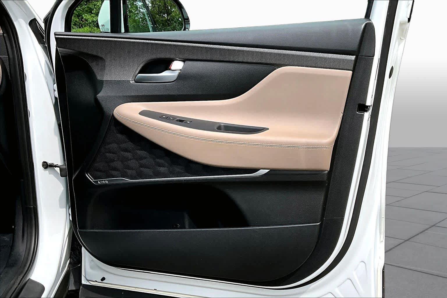 Used 2019 Hyundai Santa Fe SEL FWD image 22