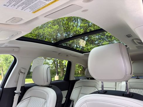 New 2026 Lincoln Nautilus Black Label w/ Jet Appearance Package AWD/4WD image 12