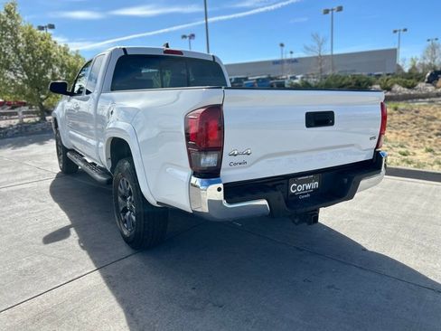 Used 2023 Toyota Tacoma SR5 AWD/4WD image 5