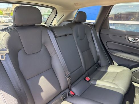 Used 2025 Volvo XC60 B5 Plus AWD/4WD image 24