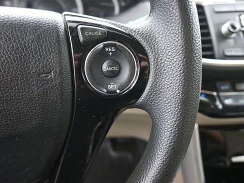 Used 2017 Honda Accord LX image 24