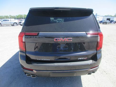 New 2026 GMC Yukon AT4 Ultimate AWD/4WD image 5