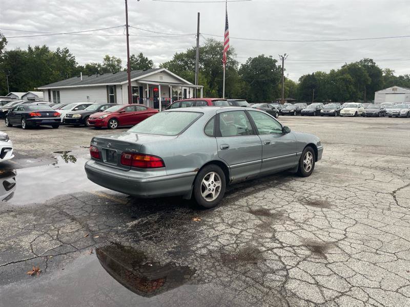 Used 2005 Ford Taurus SE FWD image 5