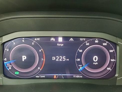 Used 2020 Volkswagen Atlas Cross Sport SEL Premium image 41