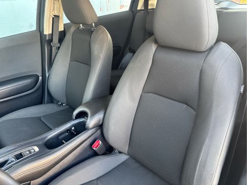 Used 2021 Honda HR-V EX image 31